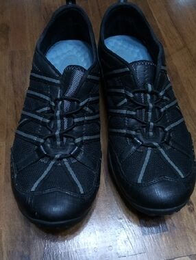 Clarks Black and Gray Women's Athletic Slip-On Shoes